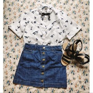 Vintage Floral Blouse with Adorable Bow & Ruffles